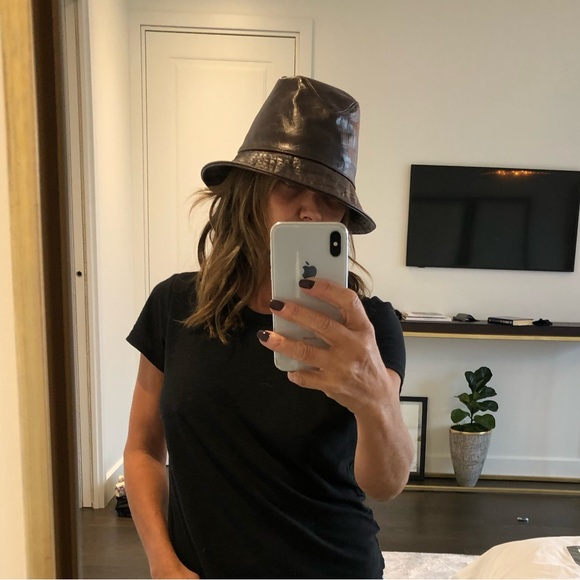 Brown leather croco hat - Picture 1 of 3